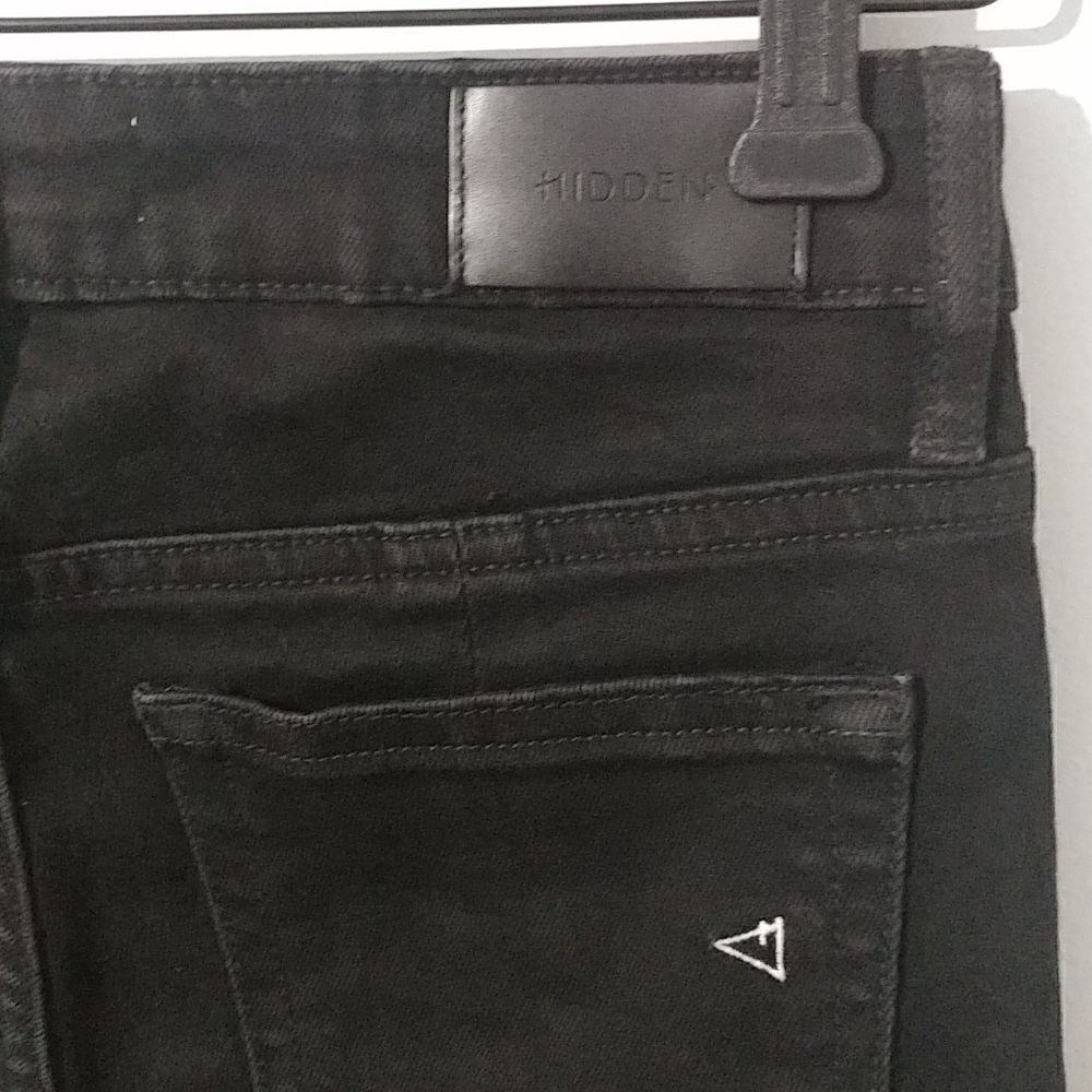 Hidden Jeans - Picture 6 of 6